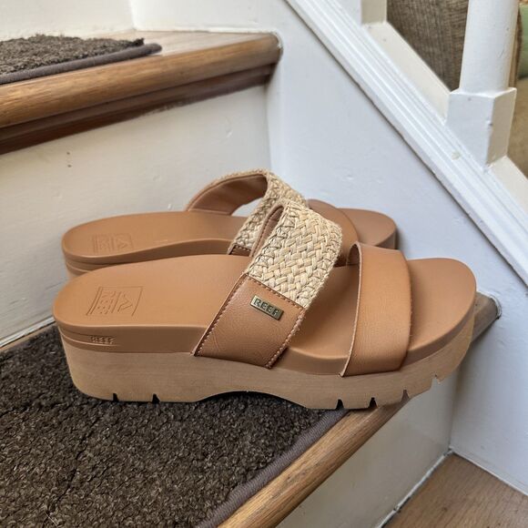 NWOT Reef Cushion Vista Higher Sandals in Natural Raffia - 9.5 - Picture 7 of 9